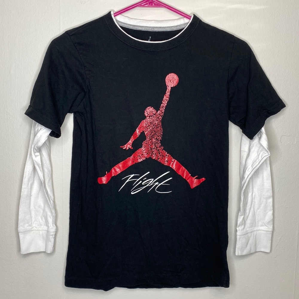 Boys Medium Air Jordan Flight Long Sleeved Tee Shirt